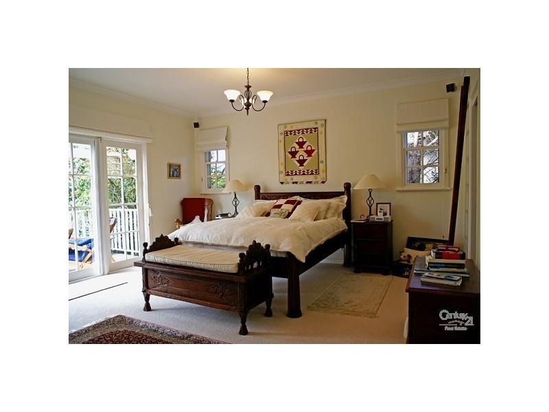 5 Bimburra Ave, St Ives NSW 2075