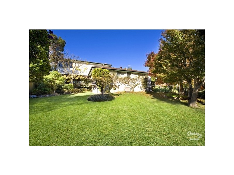 5 Dallas Place, St Ives NSW 2075