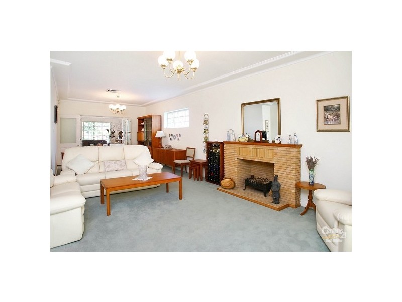 8 Garrick Road, St Ives NSW 2075