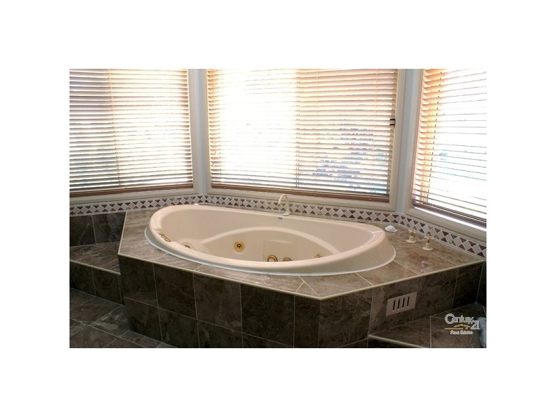 5 Brookfield Place, St Ives NSW 2075