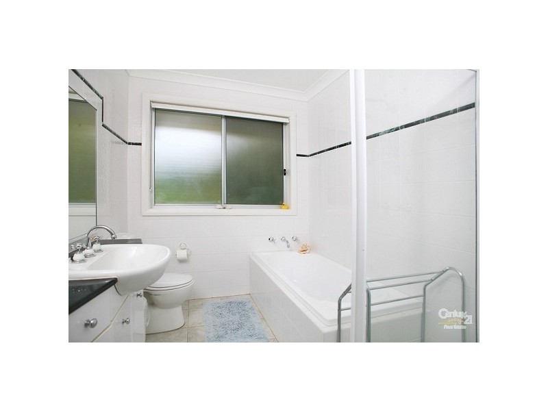 18 Flinders Avenue, St Ives NSW 2075