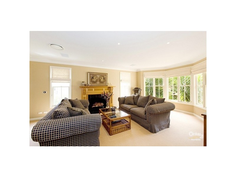 2 Lyrebird Place, St Ives NSW 2075