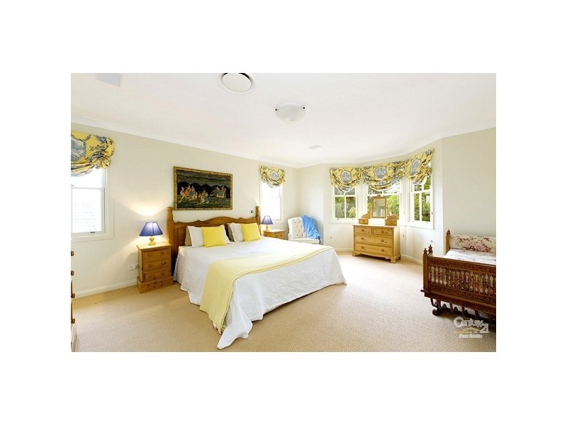 2 Lyrebird Place, St Ives NSW 2075