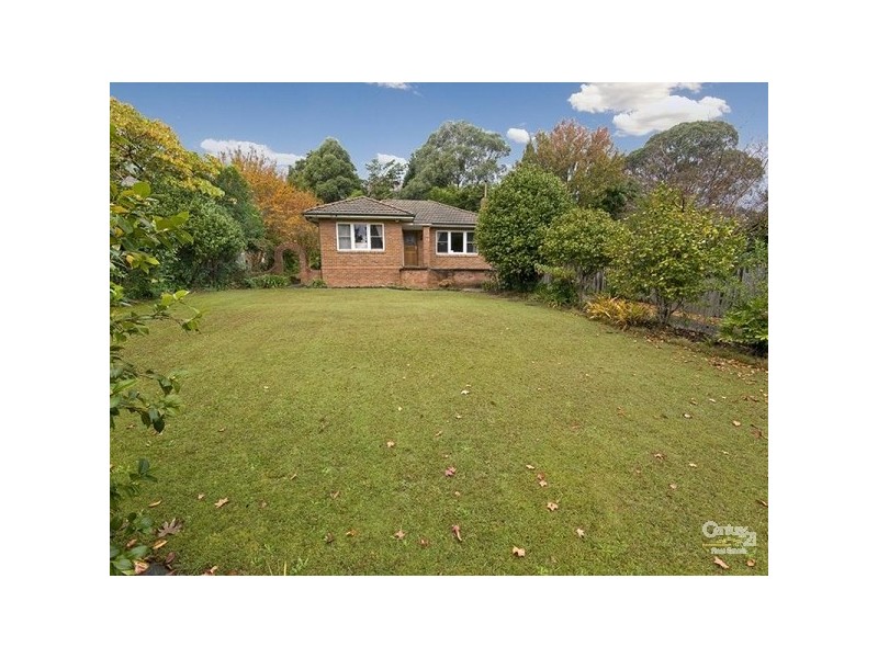 9 Warrimoo Ave, St Ives NSW 2075