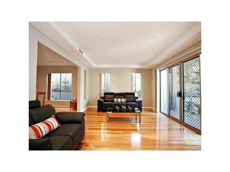 32 Adelaide Avenue, East Lindfield NSW 2070