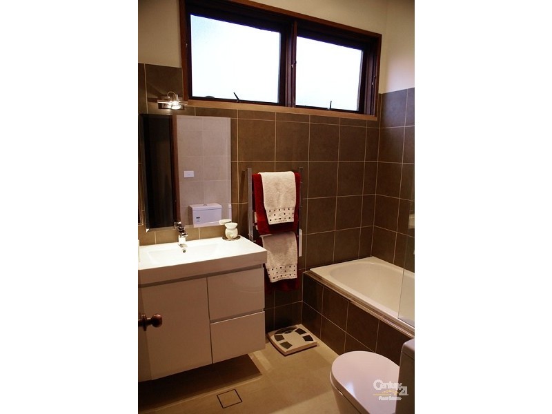 90 Eastern Arterial Road, St Ives NSW 2075