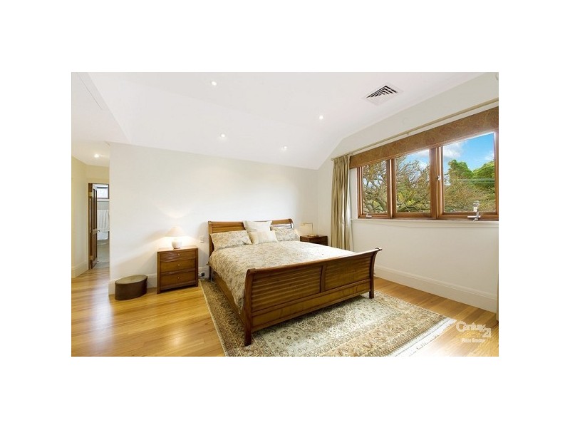 17 Oliver Road, Roseville NSW 2069