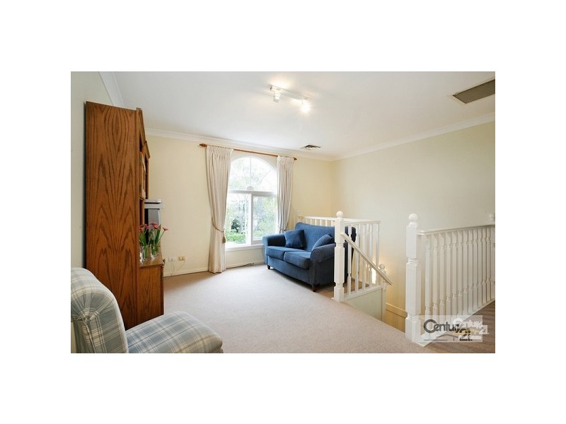 10 Carmen, St Ives NSW 2075