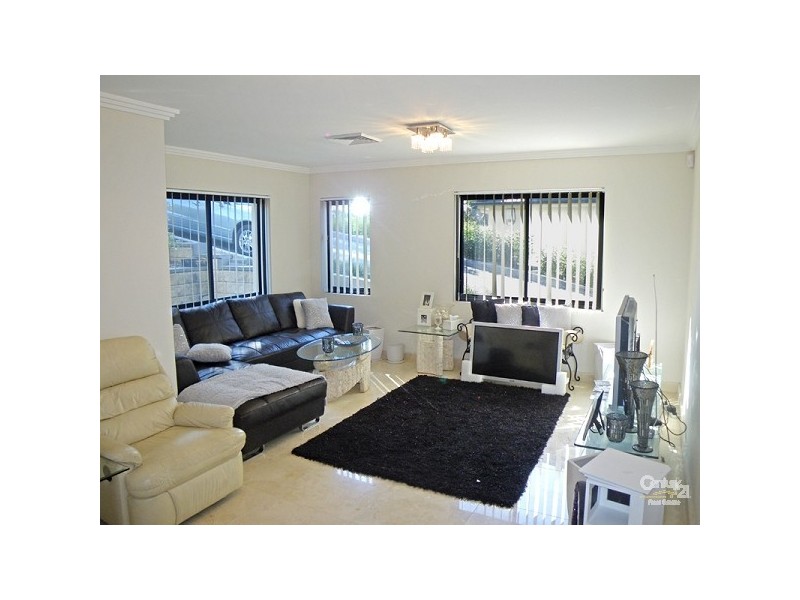 34 Tennyson Avenue, Turramurra NSW 2074