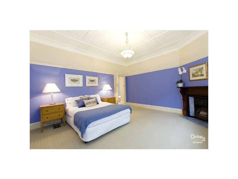 33 Oliver Road, Roseville NSW 2069