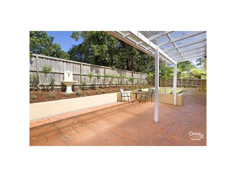 2 Windsor Place, St Ives NSW 2075
