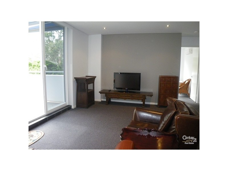 702/36 Stanley Street, St Ives NSW 2075