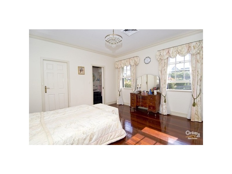 10 Boomerang Street, Turramurra NSW 2074