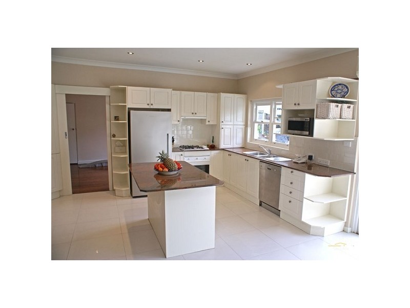 75 Memorial Ave, St Ives NSW 2075