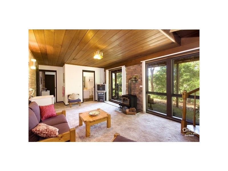 1 Pembroke Avenue, Turramurra NSW 2074