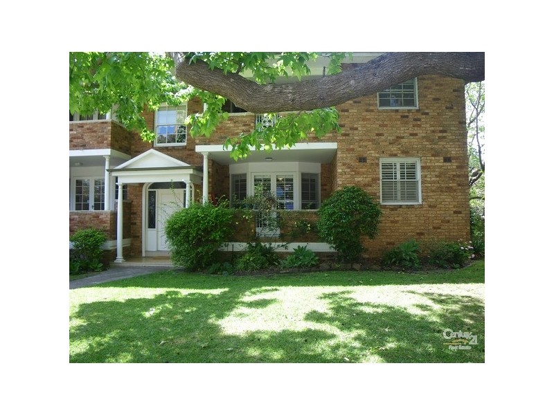 1/2 Cherry St, Warrawee NSW 2074