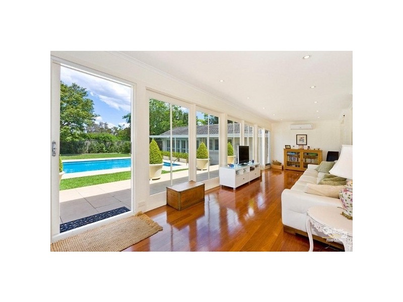 39 Waterhouse Ave, St Ives NSW 2075