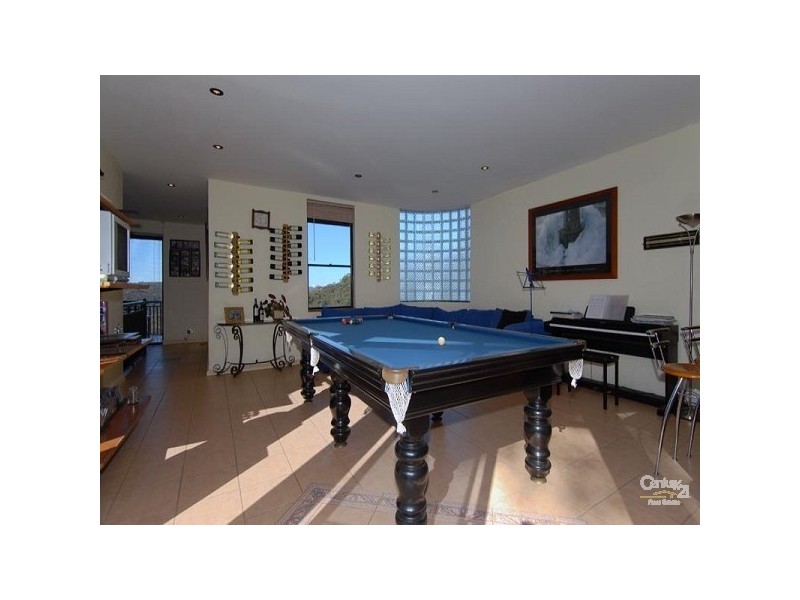 77 Cambourne Ave, St Ives NSW 2075