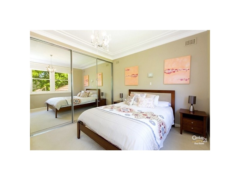 39 Inverallan Avenue, West Pymble NSW 2073