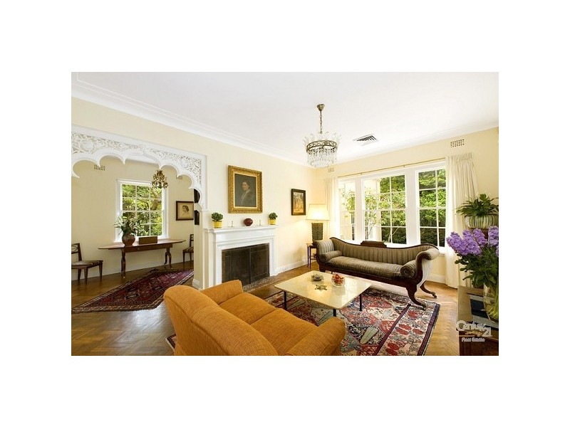 2 Crescent Close, Warrawee NSW 2074