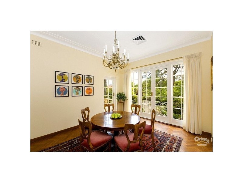 2 Crescent Close, Warrawee NSW 2074