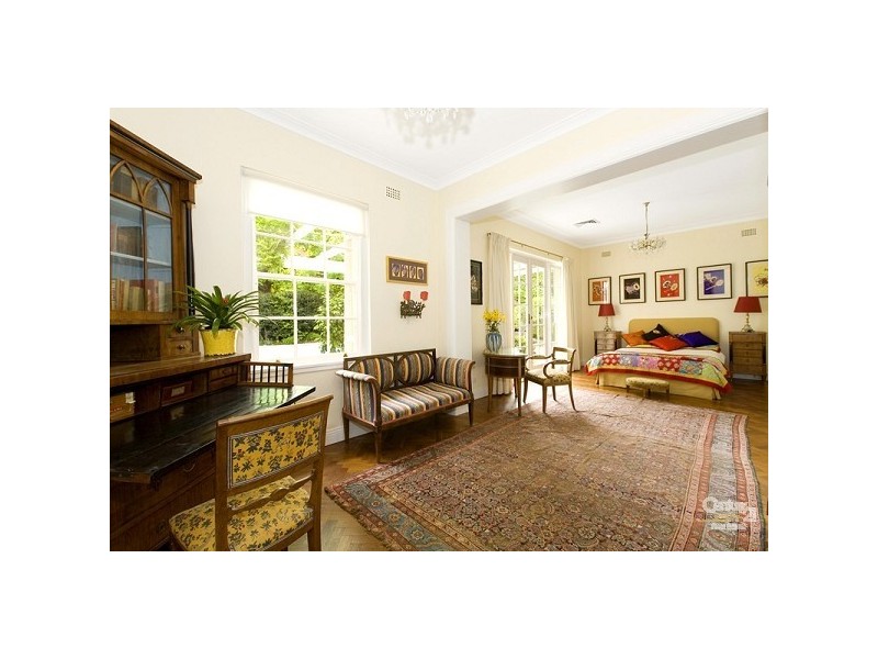 2 Crescent Close, Warrawee NSW 2074