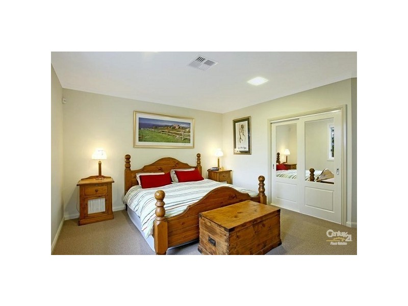 1b Mudies Road, St Ives NSW 2075