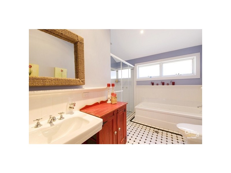 6 Melnotte Avenue, Roseville NSW 2069