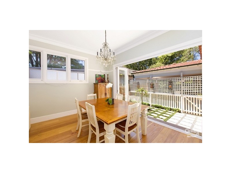 6 Melnotte Avenue, Roseville NSW 2069