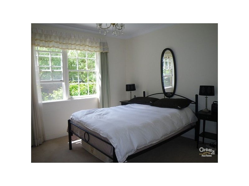 1/2 Cherry St, Turramurra NSW 2074