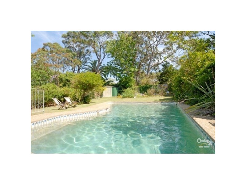 18 Carnarvon Road, Roseville NSW 2069