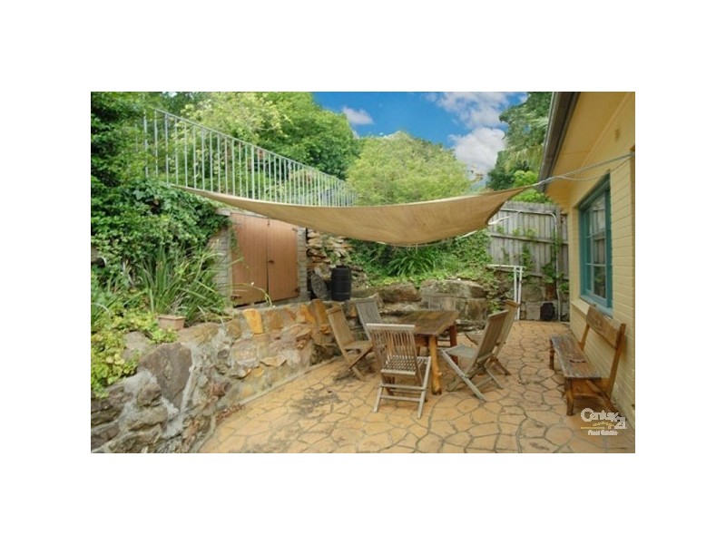 18 Carnarvon Road, Roseville NSW 2069