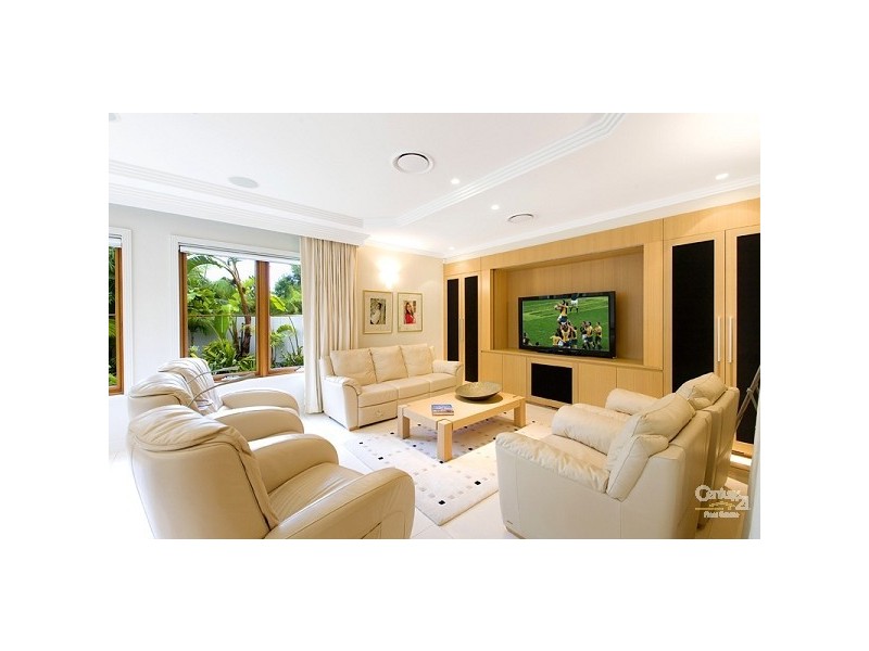 33 Waterhouse Avenue, St Ives NSW 2075