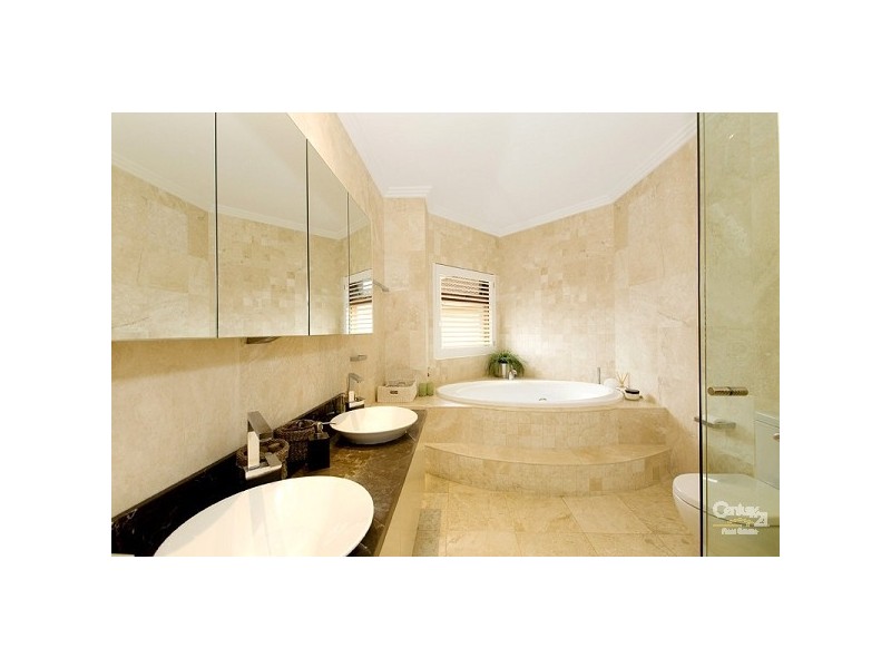 33 Waterhouse Avenue, St Ives NSW 2075