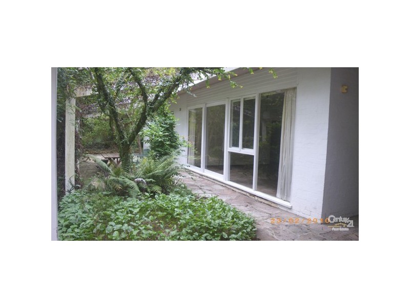 9 Derby Street, St Ives NSW 2075