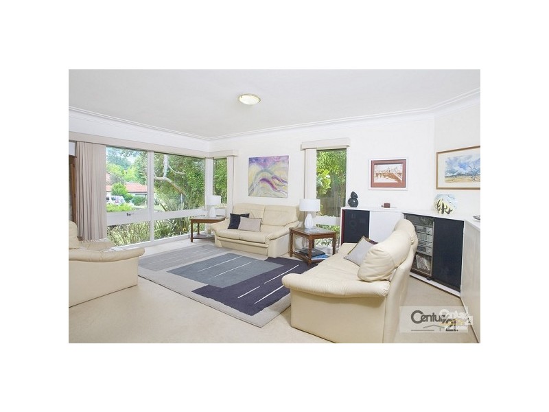 10 Wandeen Place, St Ives NSW 2075