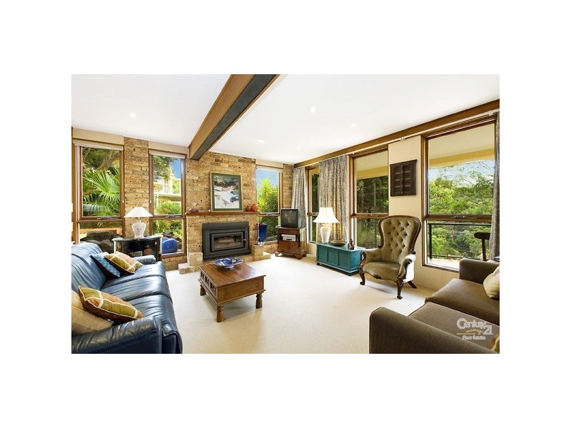 52 Melaleuca Drive     off Hunter Avenue, St Ives NSW 2075