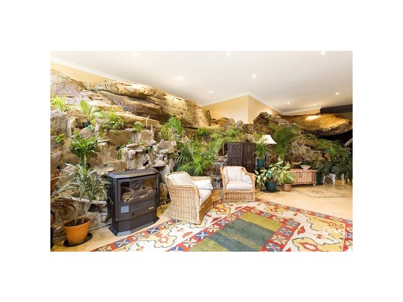 52 Melaleuca Drive     off Hunter Avenue, St Ives NSW 2075