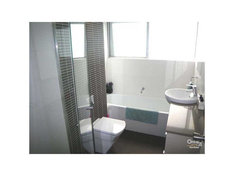 33 Bowen Ave, South Turramurra NSW 2074