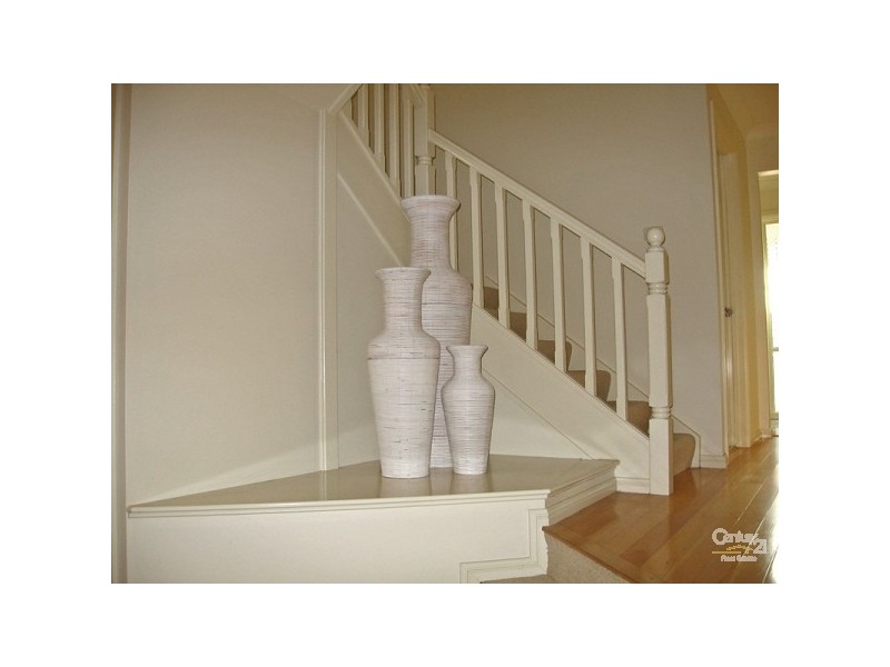 20 Hillcrest Drive, St Ives NSW 2075