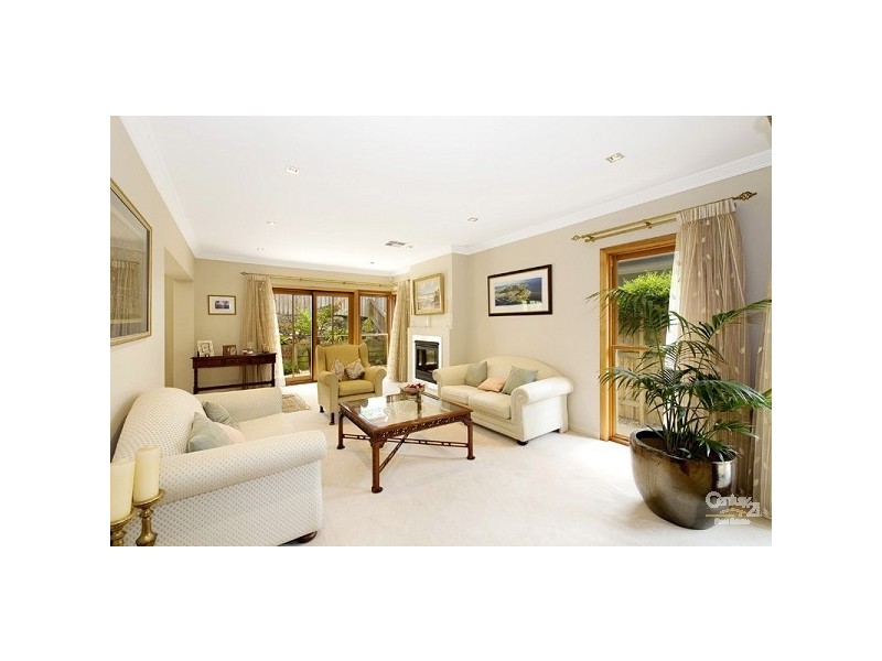 28A Shinfield Ave, St Ives NSW 2075