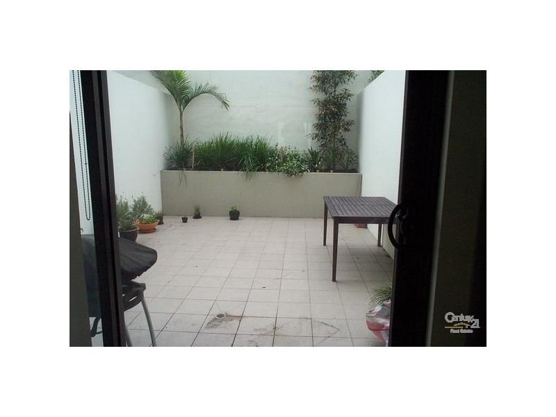 361/221-229 Sydney Park Road, Erskineville NSW 2043