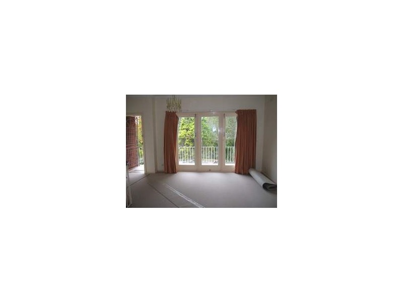 16 BEDFORD AVENUE, Turramurra NSW 2074