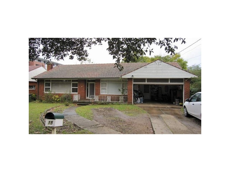 15 Memorial Ave, St Ives NSW 2075
