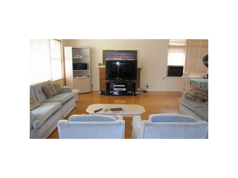 15 Memorial Ave, St Ives NSW 2075