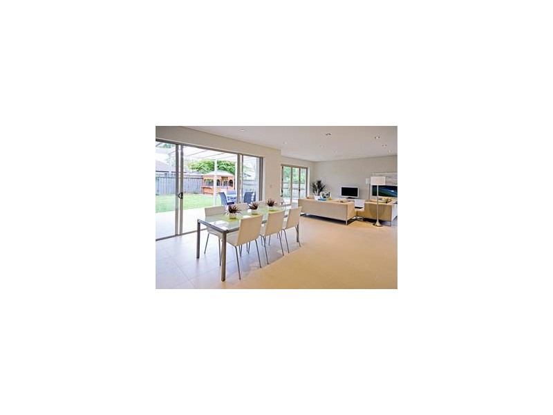 2 Pleasant Ave, East Lindfield NSW 2070
