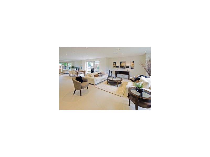 2 Pleasant Ave, East Lindfield NSW 2070