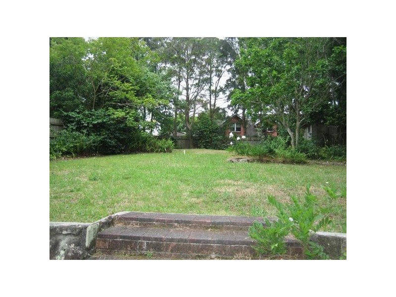 18 Shinfield Ave, St Ives NSW 2075