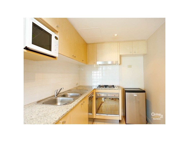 A2211/2A Help St, Chatswood NSW 2067