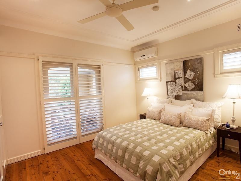 25 Park Ave, Roseville NSW 2069